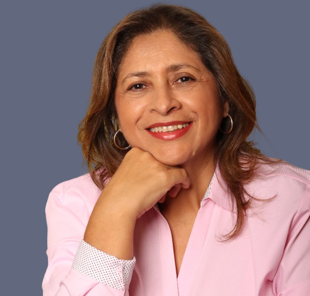 Lic. Dorothy González